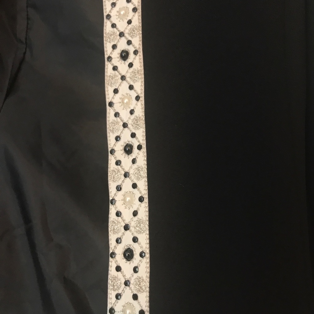 Tahari ASL Beaded Blazer. Size 6 - Picture 3 of 3